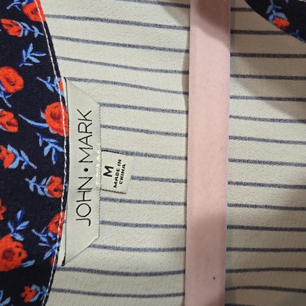 John Mark Vibrant Red Floral With Blue and White Stripes Tunic Size Medium - Picture 3 of 9